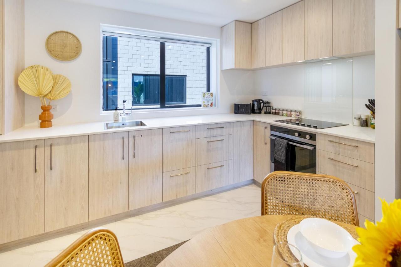 Central Sunny Perch 2 Bed 1 Bath Apartment Christchurch Exterior photo